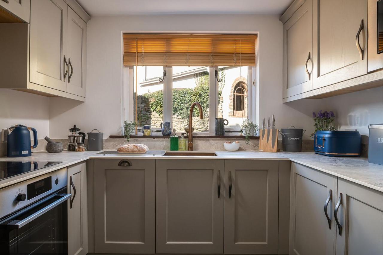 Rosefinch Cottage Ильфракомб Экстерьер фото